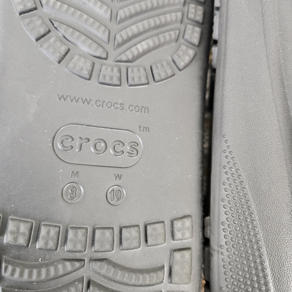 Crocs Furever Black Crush Classic Faux Fur Clog Mules Shoes M8 W10 - Picture 11 of 12